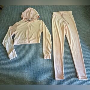 roma concept Velvet Light Pink Cropped Hoodie and Pants Set